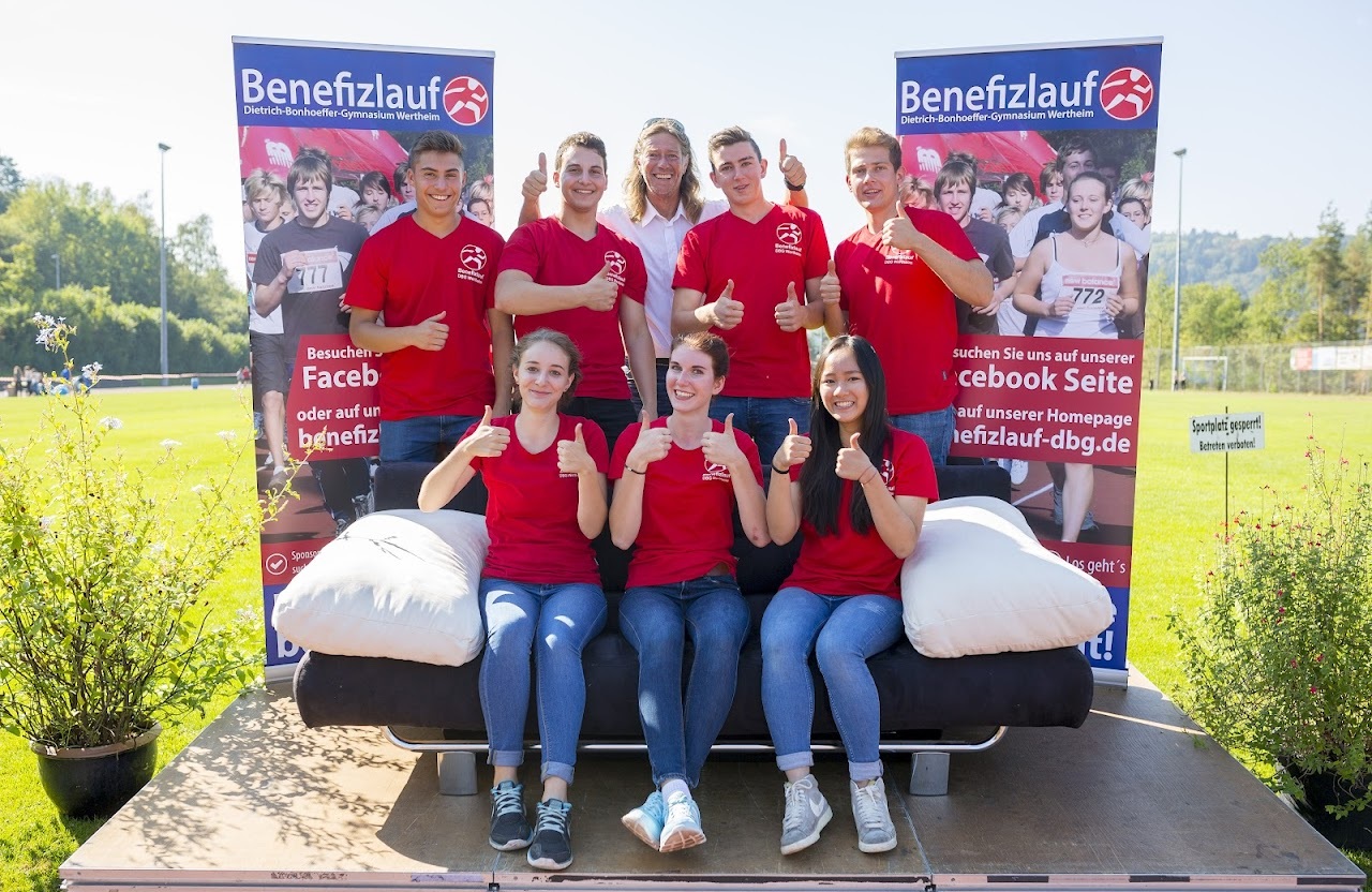 Bild vom 9. Benefizlauf im Jahr 2016. Dies ist das 75. Bild.